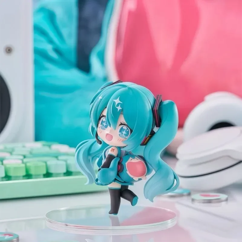 ちび初音ミク【究極版】限定版GKスタチュー/アートトイ デス - Desk Setup With Tv のレビューと価格