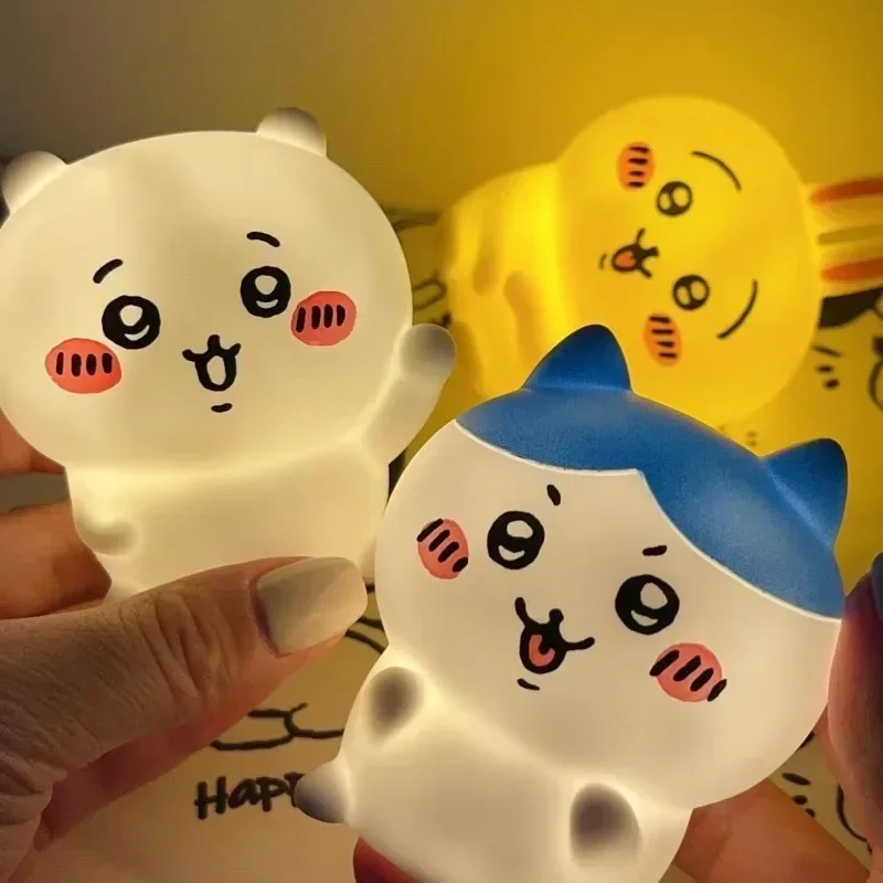 ちいかわうさぎ ハチワレ ソフトグロー ナイトライト、かわい - Desk Setup Lamp のレビューと価格